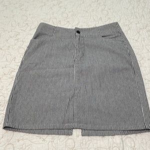 Brandy Melville skirt